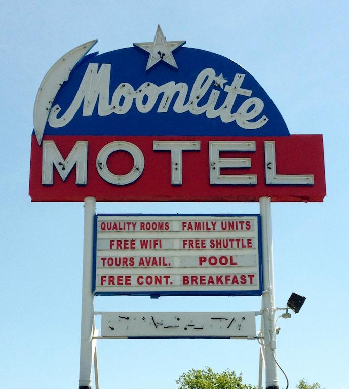 Moonlite Motel Ниагарски водопад Екстериор снимка